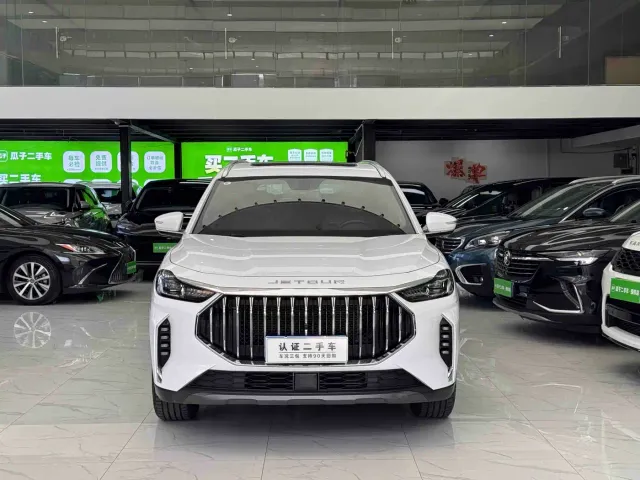 Jetour X70 Plus — Фото автомобиля 2
