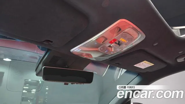 Genesis GV70 — Фото автомобиля 25
