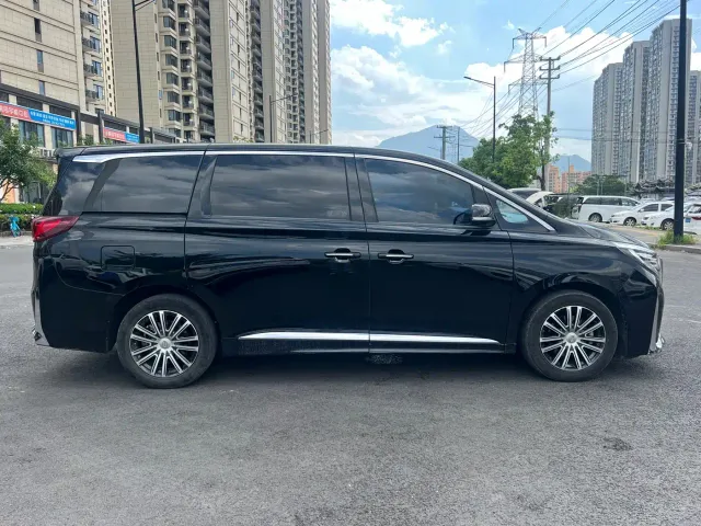GAC Trumpchi M8 — Фото автомобиля 8