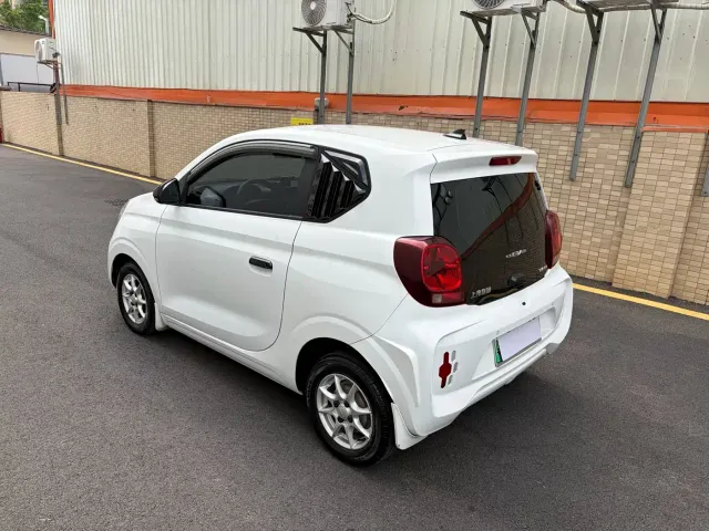 Roewe Clever — Фото автомобиля 7