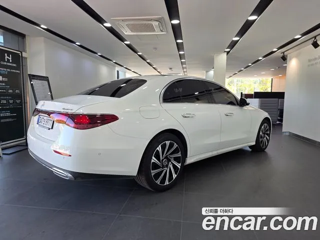 Mercedes-Benz E-Class W214 — Фото автомобиля 2