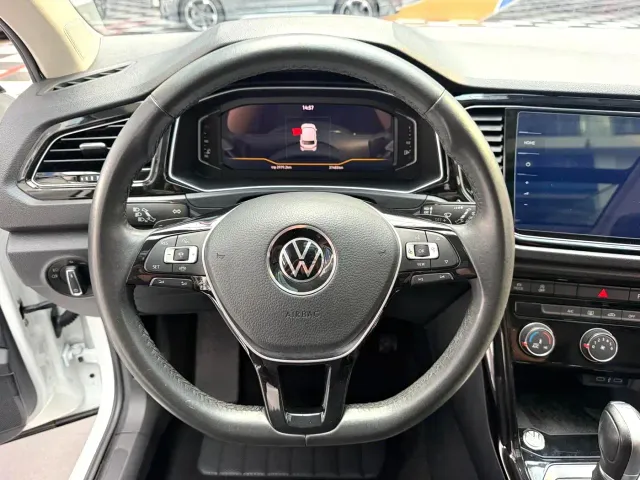 Volkswagen T-Roc — Фото автомобиля 8