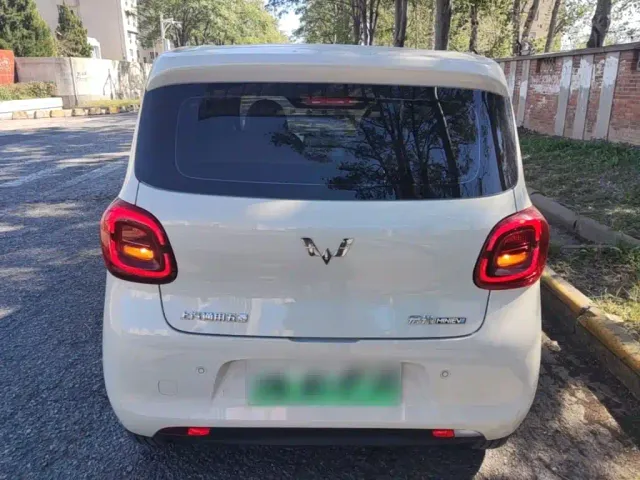 Wuling Hongguang Mini EV — Фото автомобиля 5