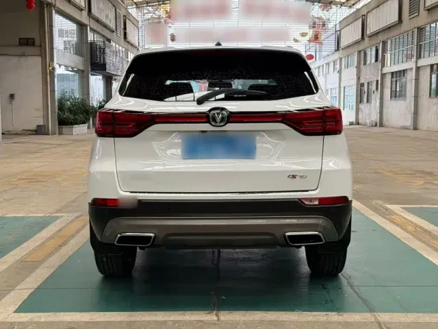 Changan CS75 — Фото автомобиля 5
