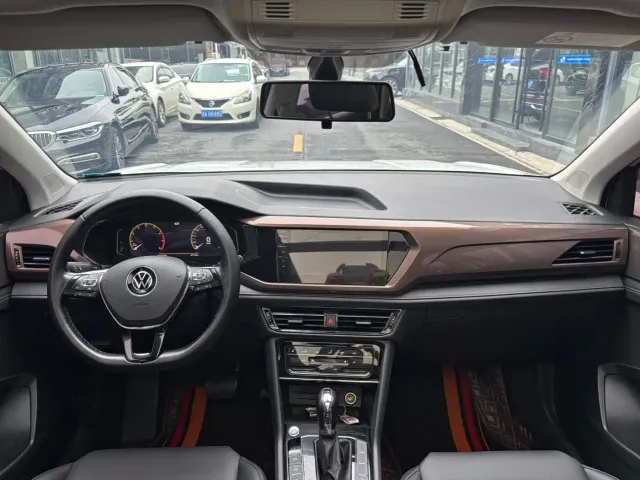 Volkswagen Tharu — Фото автомобиля 6