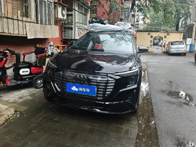 Audi Q5 e-tron — Фото автомобиля 2
