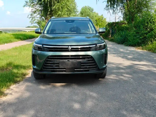 Aito M7 — Фото автомобиля 2