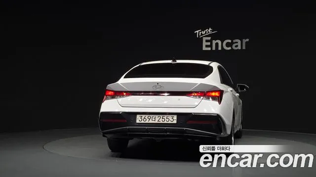 Hyundai Avante — Фото автомобиля 4