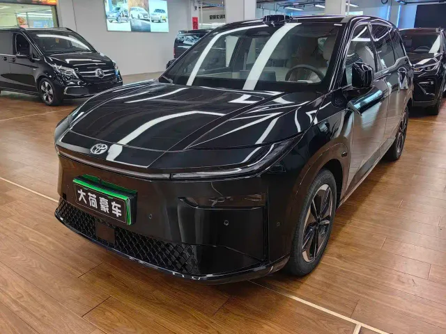 Фотография автомобиля — Toyota BoZhi 3X