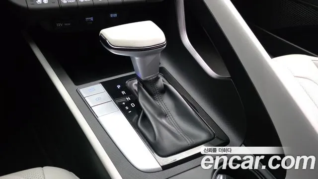 Hyundai Avante CN7 — Фото автомобиля 9