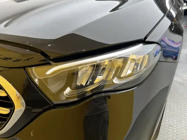 Mercedes-Benz E-Class — Фото автомобиля 8