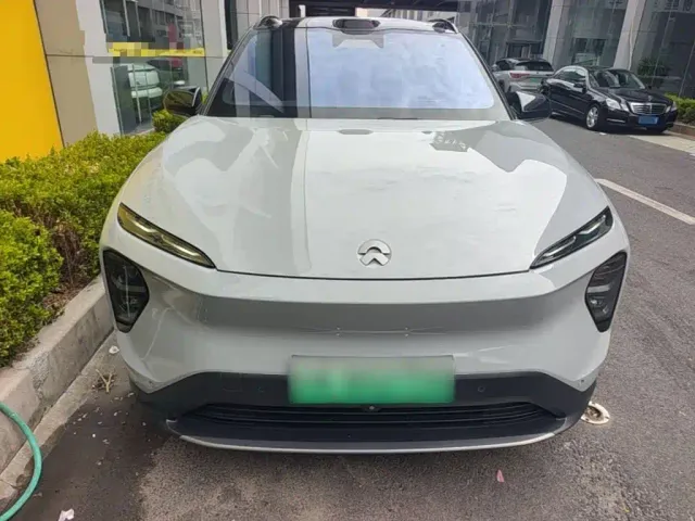 Nio ES7 — Фото автомобиля 2