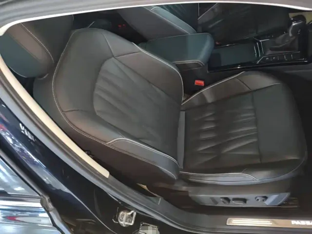 Volkswagen Passat — Фото автомобиля 24