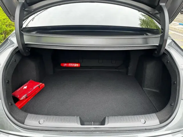 Changan Lamore — Фото автомобиля 27
