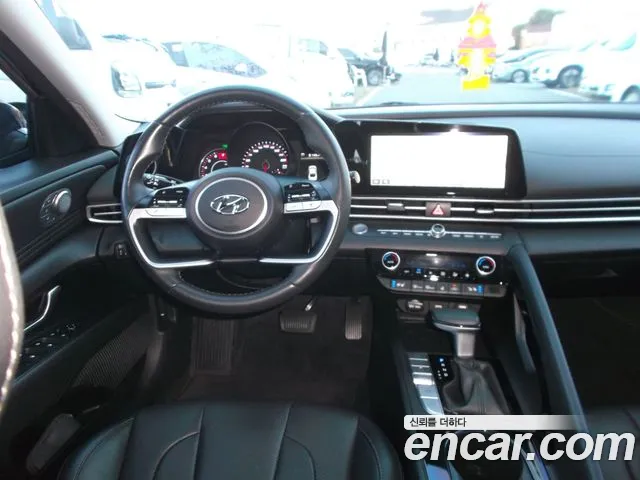 Hyundai Avante CN7 — Фото автомобиля 7