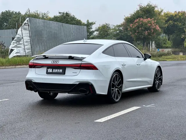 Audi A7 — Фото автомобиля 6