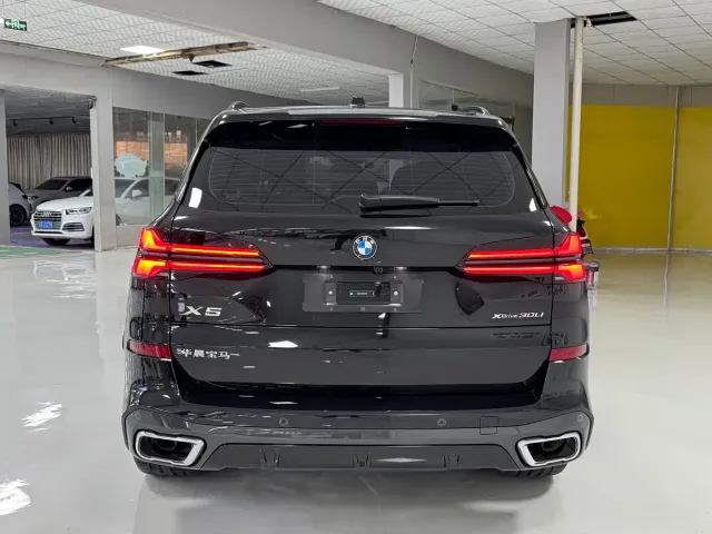 BMW X5 — Фото автомобиля 8