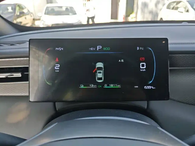 BYD Qin PLUS — Фото автомобиля 11