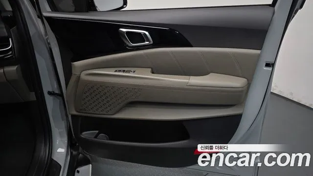 Kia Carnival — Фото автомобиля 14