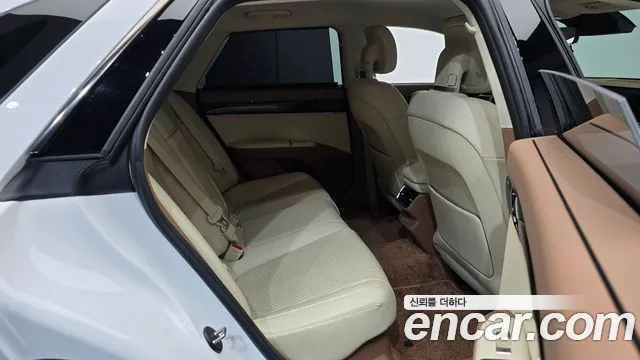 Hyundai Grandeur GN7 — Фото автомобиля 16