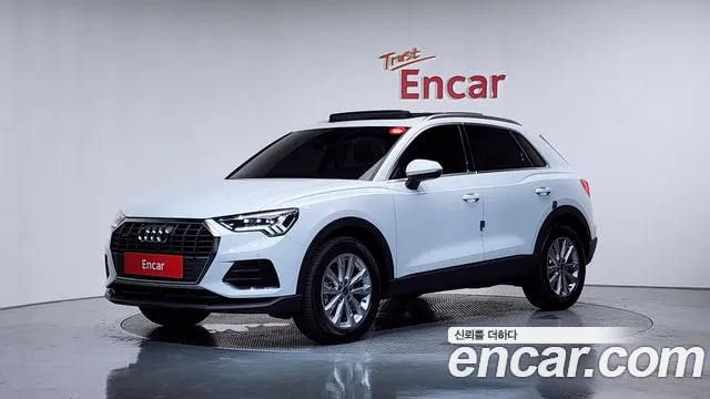 Фотография автомобиля — Audi Q3 F3