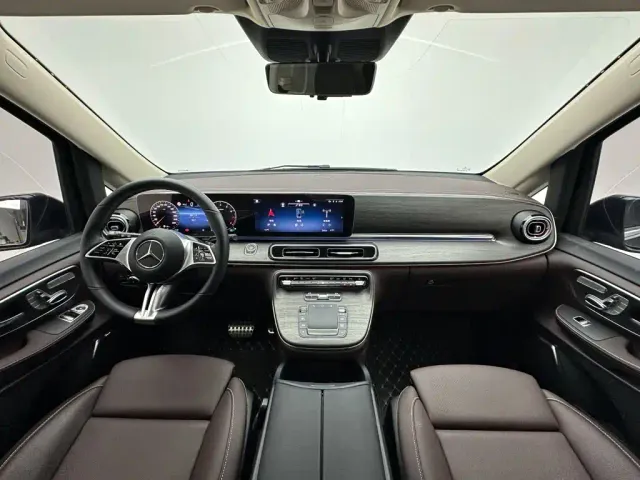 Mercedes-Benz V-Class — Фото автомобиля 20