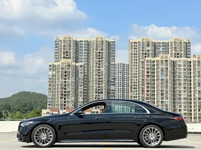 Mercedes-Benz S-Class — Фото автомобиля 12