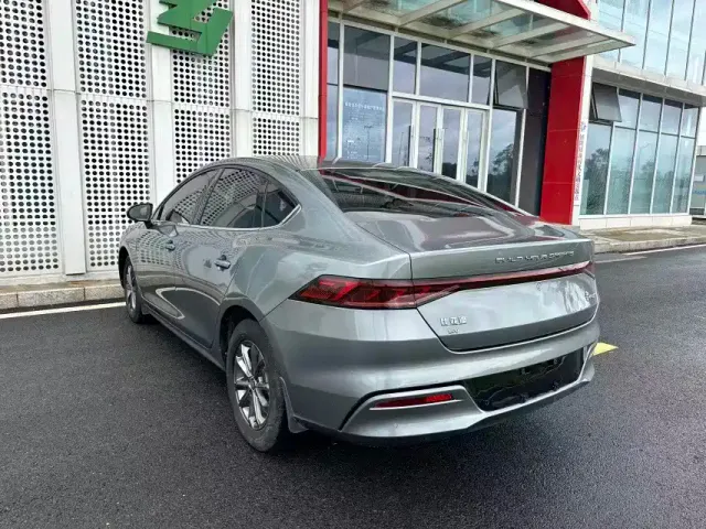BYD Qin PLUS — Фото автомобиля 26