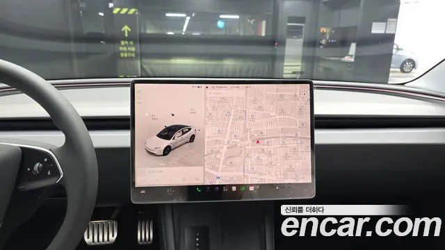 Tesla Model 3 — Фото автомобиля 13