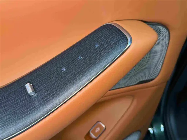 Aito M7 — Фото автомобиля 21