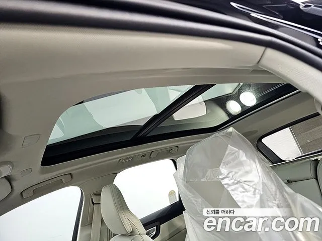 Вольво XC60 — Фото автомобиля 13