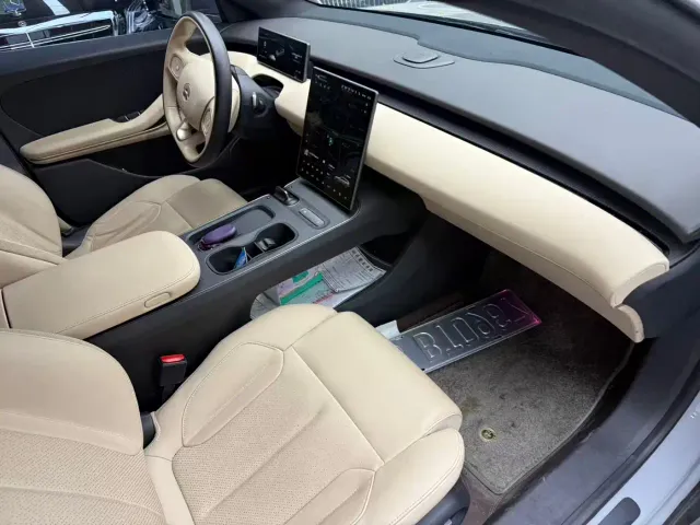 Nio ET5 Touring — Фото автомобиля 10