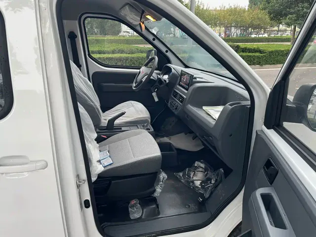 Wuling Yangguang — Фото автомобиля 14
