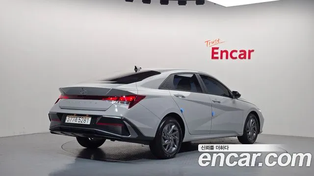 Hyundai Avante — Фото автомобиля 2