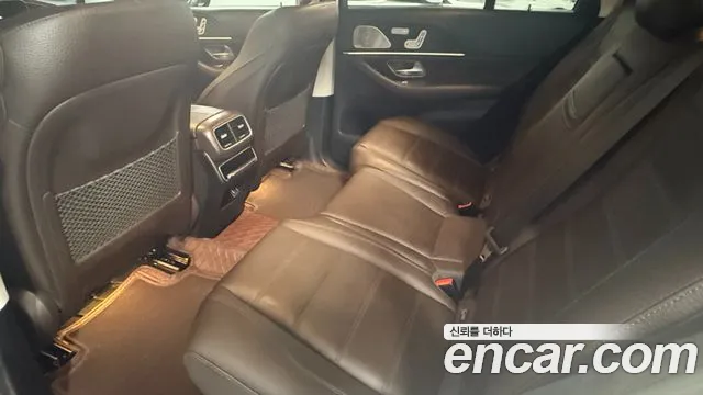 Mercedes-Benz GLE-Class — Фото автомобиля 10