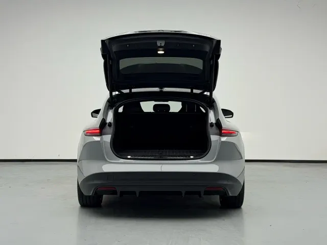 Nio ET5 Touring — Фото автомобиля 11