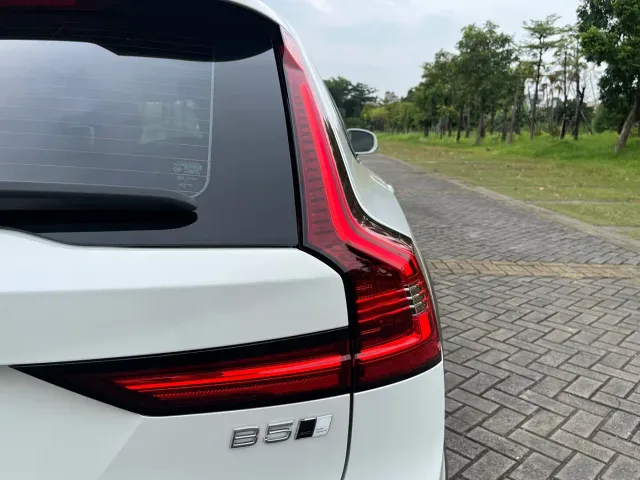 Volvo V90 — Фото автомобиля 18