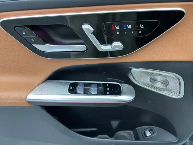 Mercedes-Benz GLC-Class — Фото автомобиля 17