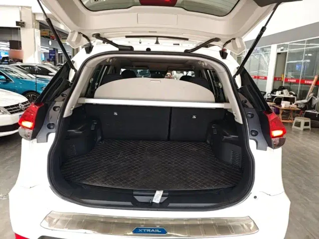 Nissan X-Trail — Фото автомобиля 18