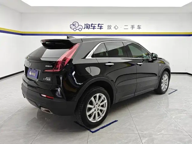 Cadillac XT4 — Фото автомобиля 3