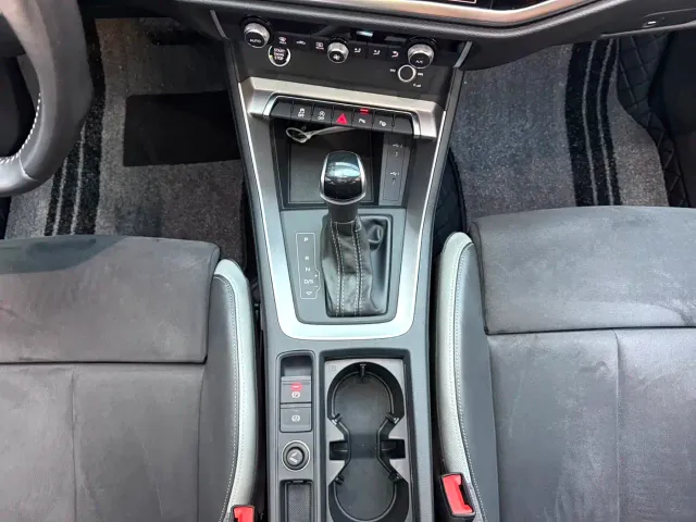 Audi Q3 — Фото автомобиля 11