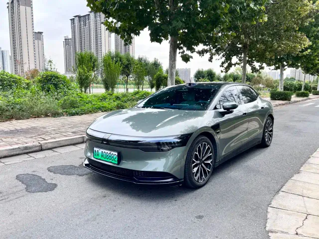 Фотография автомобиля — Zeekr 007