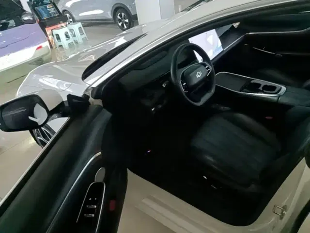 Changan Qiyuan A07 — Фото автомобиля 15