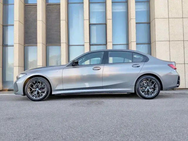 BMW 3 Series — Фото автомобиля 2