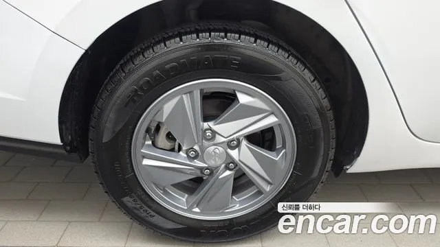 Hyundai Avante — Фото автомобиля 5
