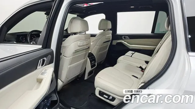BMW X7 — Фото автомобиля 18