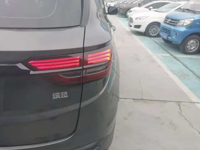 Geely Binyue — Фото автомобиля 7