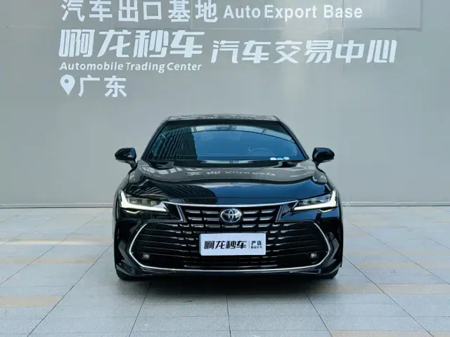 Toyota Avalon — Фото автомобиля 2