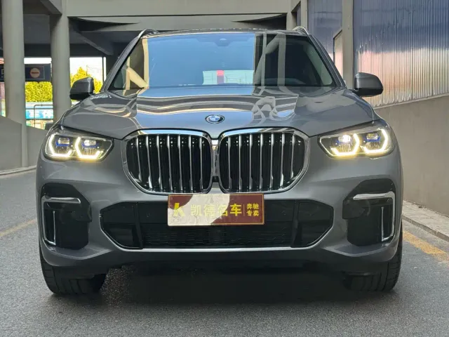 BMW X5 — Фото автомобиля 2