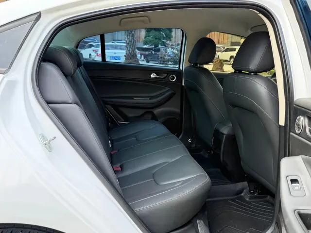 Chery Arrizo 5 — Фото автомобиля 12